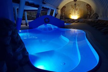 Infinity pool