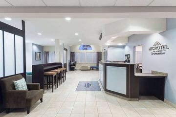 Microtel Inn & Suites by Wyndham Baton Rouge Airport