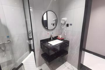 Photo 28