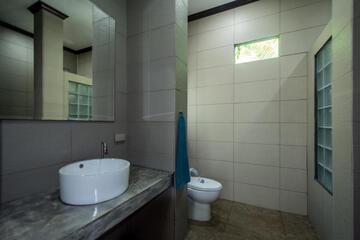 Photo 35