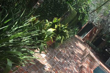 Hotel Exterior 30 of 31