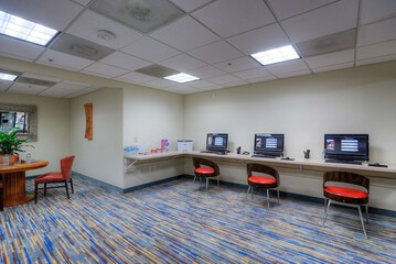 Business Center 62 of 64