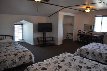 Room 38 of 124