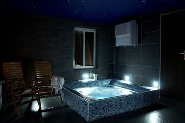 Jetted tub