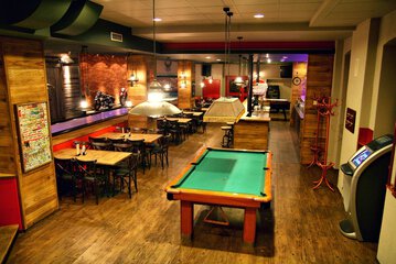 Sports bar