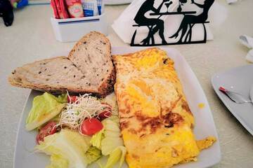 Breakfast meal