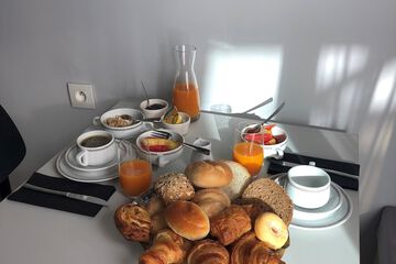 Breakfast meal