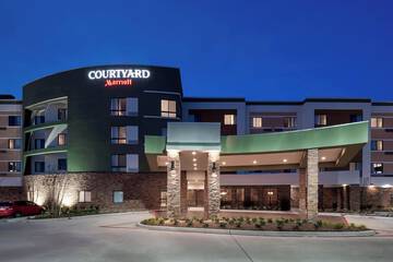 Courtyard by Marriott Houston North / Shenandoah