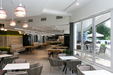 Snack bar