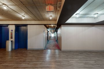 Ballroom/Hall 106 of 110