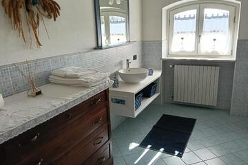 Photo 51