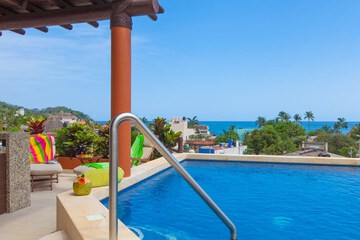 Rooftop pool
