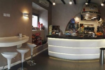 Coffee shop
