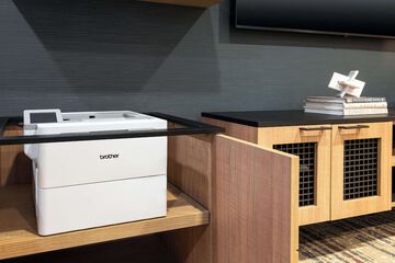 Business Center 41 of 44