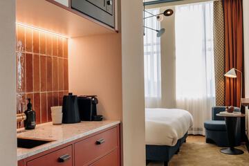 Private kitchenette
