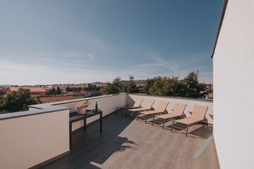 Sundeck