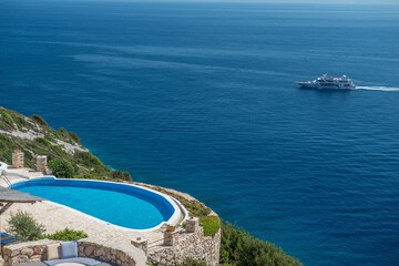 Private pool