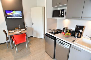 Private kitchenette
