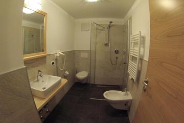 Photo 52
