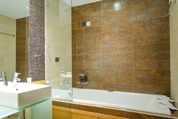 Jetted tub