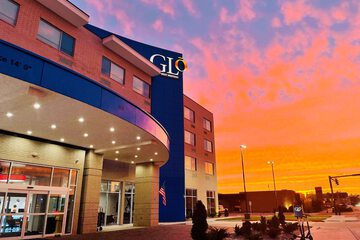 GLō Best Western Enid OK Downtown / Convention Center Hotel