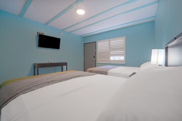 Room 10 of 35