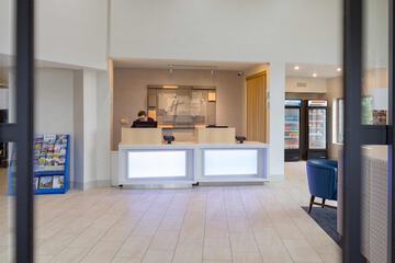 Check-in/check-out kiosk