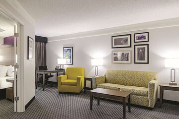 Room 30 of 50