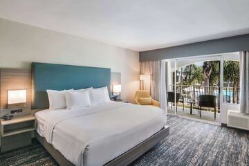 Hourglass Hotel Ascend Hotel Collection