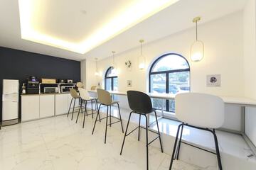 Breakfast area