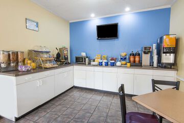 Breakfast/Coffee Service 19 of 26