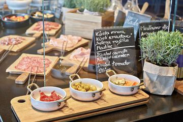 Breakfast buffet