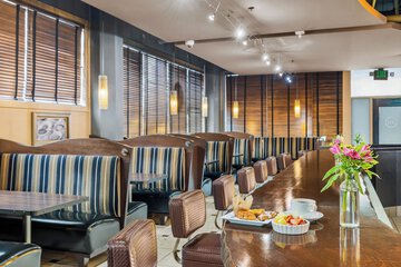 Breakfast/Coffee Service 67 of 77