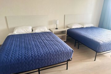Room 33 of 44