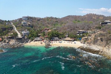 Beach bar