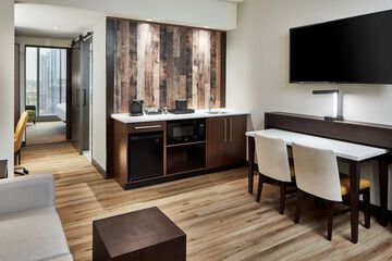 Room 20 of 94