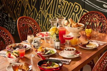 Breakfast area