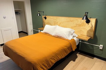 Happy Bear Motel