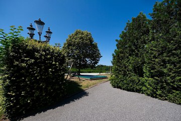 Children's play area - outdoor