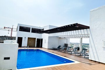 Rooftop pool