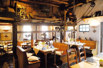 Couples dining