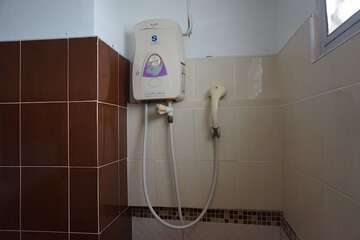 Bathroom shower