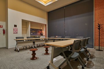 Meeting facility