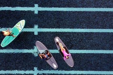 Surfing/boogie boarding