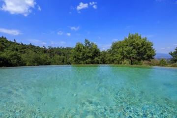 Infinity pool