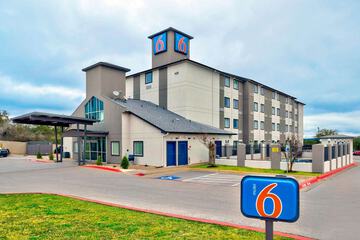 Motel 6 Marble Falls TX