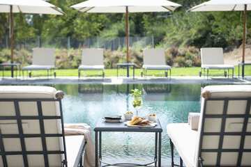 Infinity pool