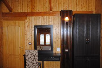 Photo 33