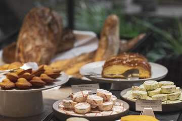 Breakfast buffet