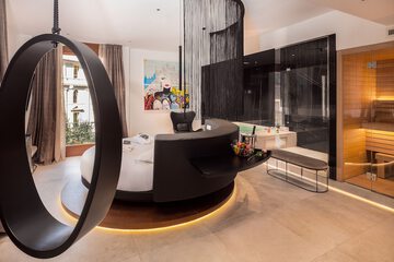 Private spa tub